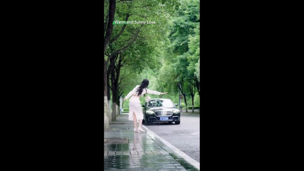 😳💞 الأجواء تبدو مليئة بالإحساس الرومانسي #verticaldrama #shortdrama #mustwatch#MicroDrama #cdrama