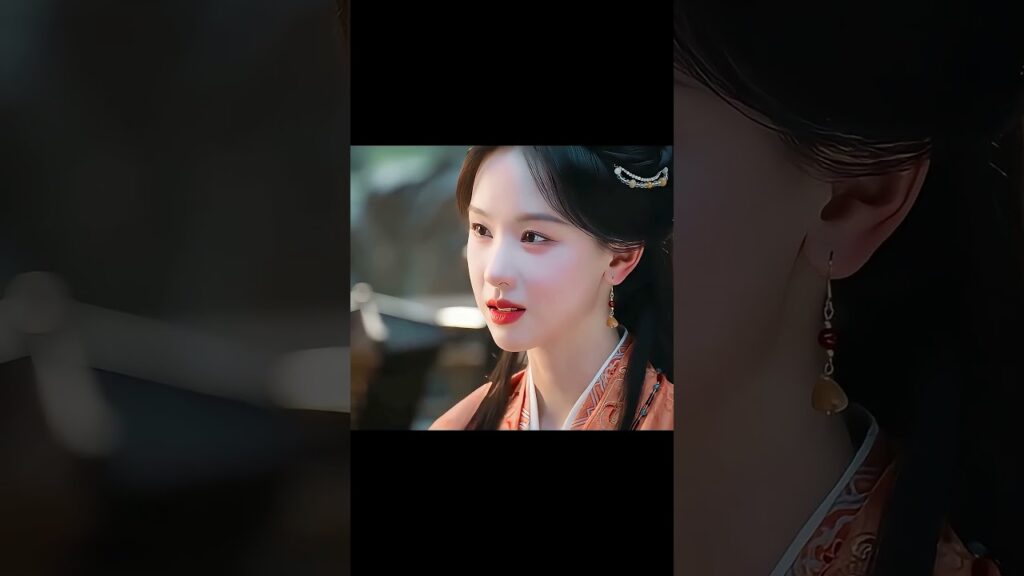 تشعر بالغيرة !👀💕#ChenDuling #ZhouYiran #من_الرماد_الى_العرش #AshesToCrown #翘楚 #shorts #cdrama #youku