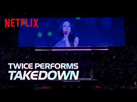 TWICE JIHYO وJEONGYEON وCHAEYOUNG - Takedown (فيديو مباشر) (Netflix KPop Demon Hunters OST)