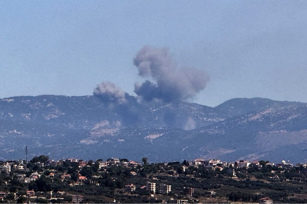 إسرائيل ولبنان يبحثان اقتراحا لتسليم أراض بالجنوب للجيش اللبناني إسرائيل ولبنان يبحثان اقتراحا لتسليم أراض بالجنوب للجيش اللبناني