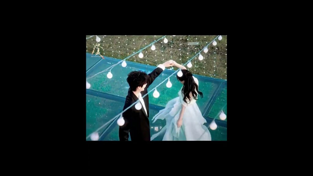 خطوتي ورا خطوتك.. والقلب ضاع بين الفقاعات 💓✨ #موسم_الشباب
