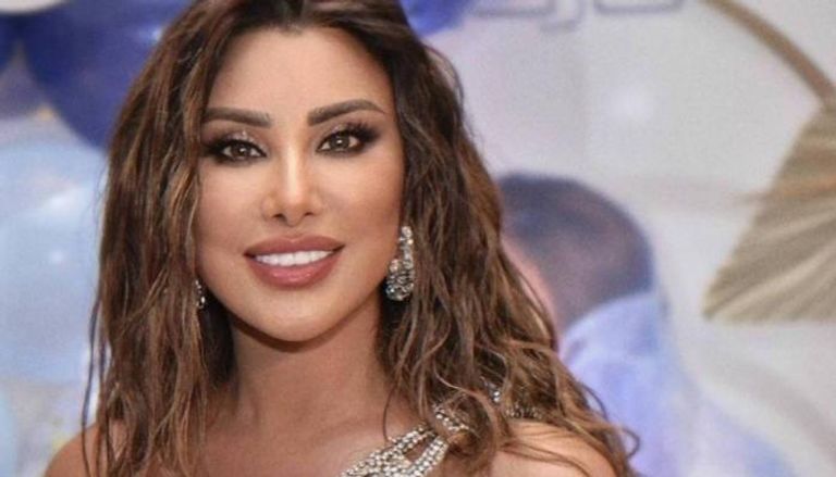 «شمس الأغنية» تختفي.. سر غياب نجوى كرم - صورة 2