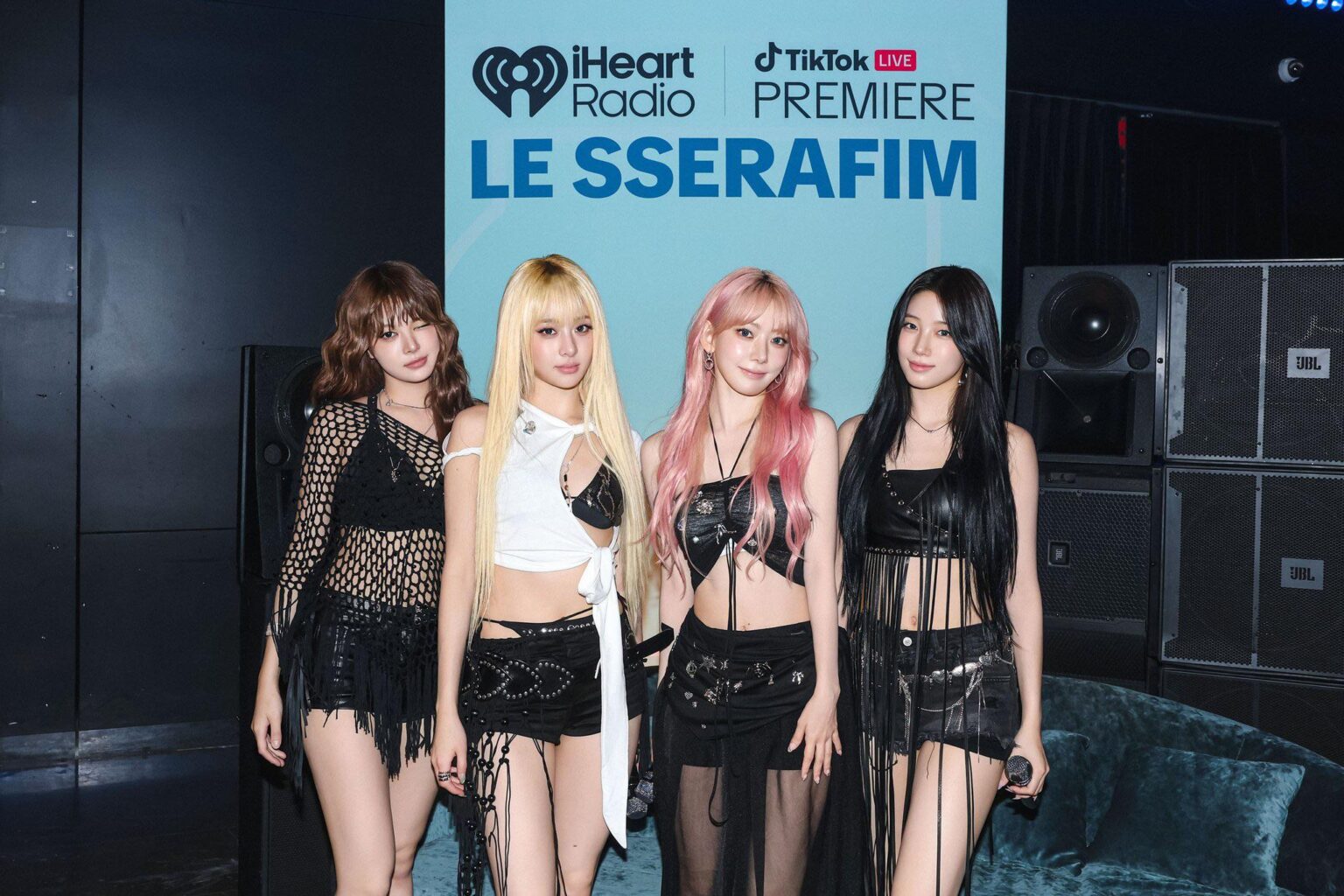 260613 تحديث تويتر LE SSERAFIM - العرض الأول لـ LE SSERAFIM @ iHeartRadio و TikTok LIVE