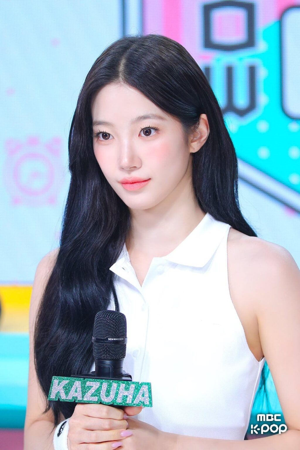 260605 تحديث تويتر MBCkpop مع MC Kazuha الخاص. MC AND2BLE جيوفين & Special MC كورتيس مارتن - 260530 عرض MBC! الموسيقى الأساسية وراء الصور