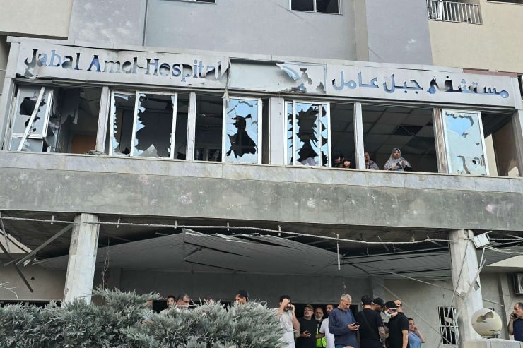 في لعبة “الأوراق الرابحة”.. شروط إسرائيل التعجيزية تمنح إيران السيطرة على سياسة لبنان في لعبة "الأوراق الرابحة".. شروط إسرائيل التعجيزية تمنح إيران السيطرة على سياسة لبنان