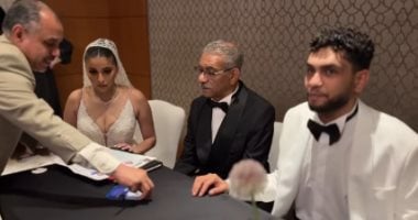 الفنان سيد رجب يحتفل بزفاف ابنه بحضور الأهل والأصدقاء.. صور الفنان سيد رجب يحتفل بزفاف ابنه بحضور الأهل والأصدقاء.. صور