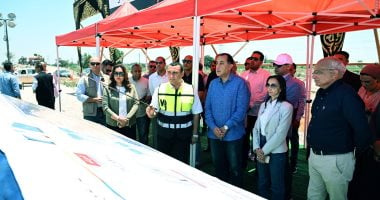رئيس الوزراء يتفقد مواقع العمل بمشروع رفع كفاءة وتطوير الطريق الدولى الساحلى رئيس الوزراء يتفقد مواقع العمل بمشروع رفع كفاءة وتطوير الطريق الدولى الساحلى