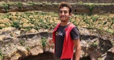 شاهد لحظة انتشال جثة “سبايدر مان اليمن” من عمق الفوهة البركانية شاهد لحظة انتشال جثة "سبايدر مان اليمن" من عمق الفوهة البركانية