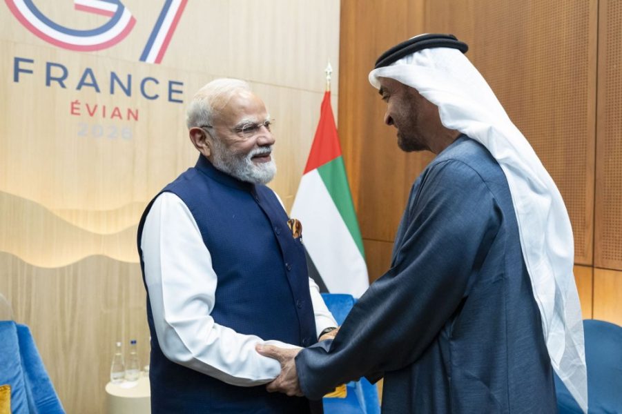 رئيس الدولة ورئيس وزراء الهند يبحثان تعزيز التعاون بين البلدين في إطار شراكتهما الإستراتيجية الشاملة رئيس الدولة ورئيس وزراء الهند يبحثان تعزيز التعاون بين البلدين في إطار شراكتهما الإستراتيجية الشاملة