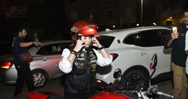 أصدقاء محمد مرزبان يشاركون فى عزاء الفنان الراحل بالدرجات النارية.. صور أصدقاء محمد مرزبان يشاركون فى عزاء الفنان الراحل بالدرجات النارية.. صور