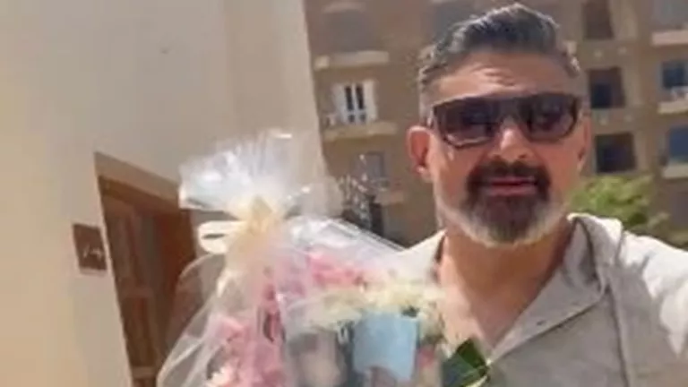 فيديو.. ياسر جلال مع نجوم الفن في زيارة لدار إقامة كبار الفنانين