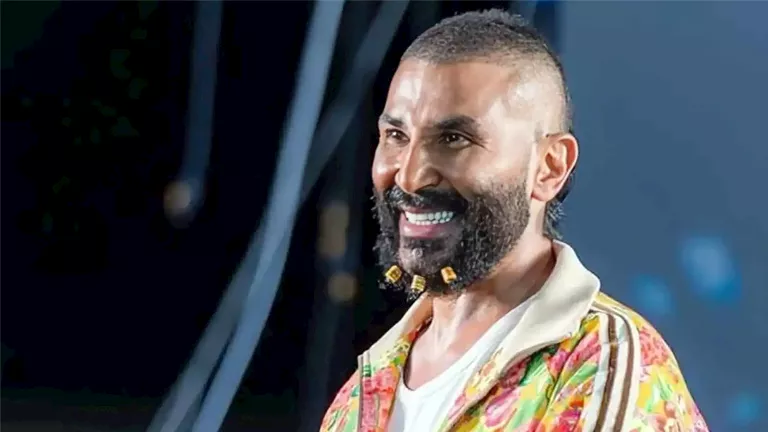 الوفد” ينتقد إطلالة أحمد سعد..ويؤكد: “الحرية لا تنفصل عن المسؤولية "الوفد" ينتقد إطلالة أحمد سعد..ويؤكد: "الحرية لا تنفصل عن المسؤولية"