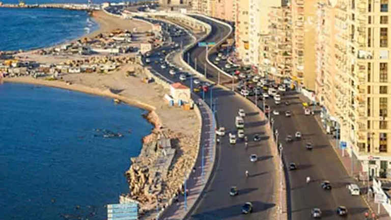 كوبري جديد وبوابات وأنفاق.. تفاصيل مشروع توسعة كورنيش الإسكندرية (صور) كوبري جديد وبوابات وأنفاق.. تفاصيل مشروع توسعة كورنيش الإسكندرية (صور)