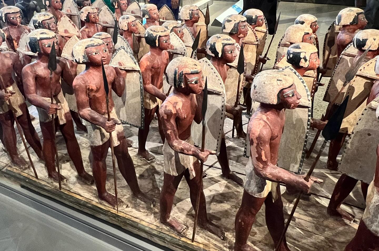 برلين بطل La Casa de Papel يكشف عن انبهاره بالأثار المصرية برلين بطل La Casa de Papel يكشف عن انبهاره بالأثار المصرية