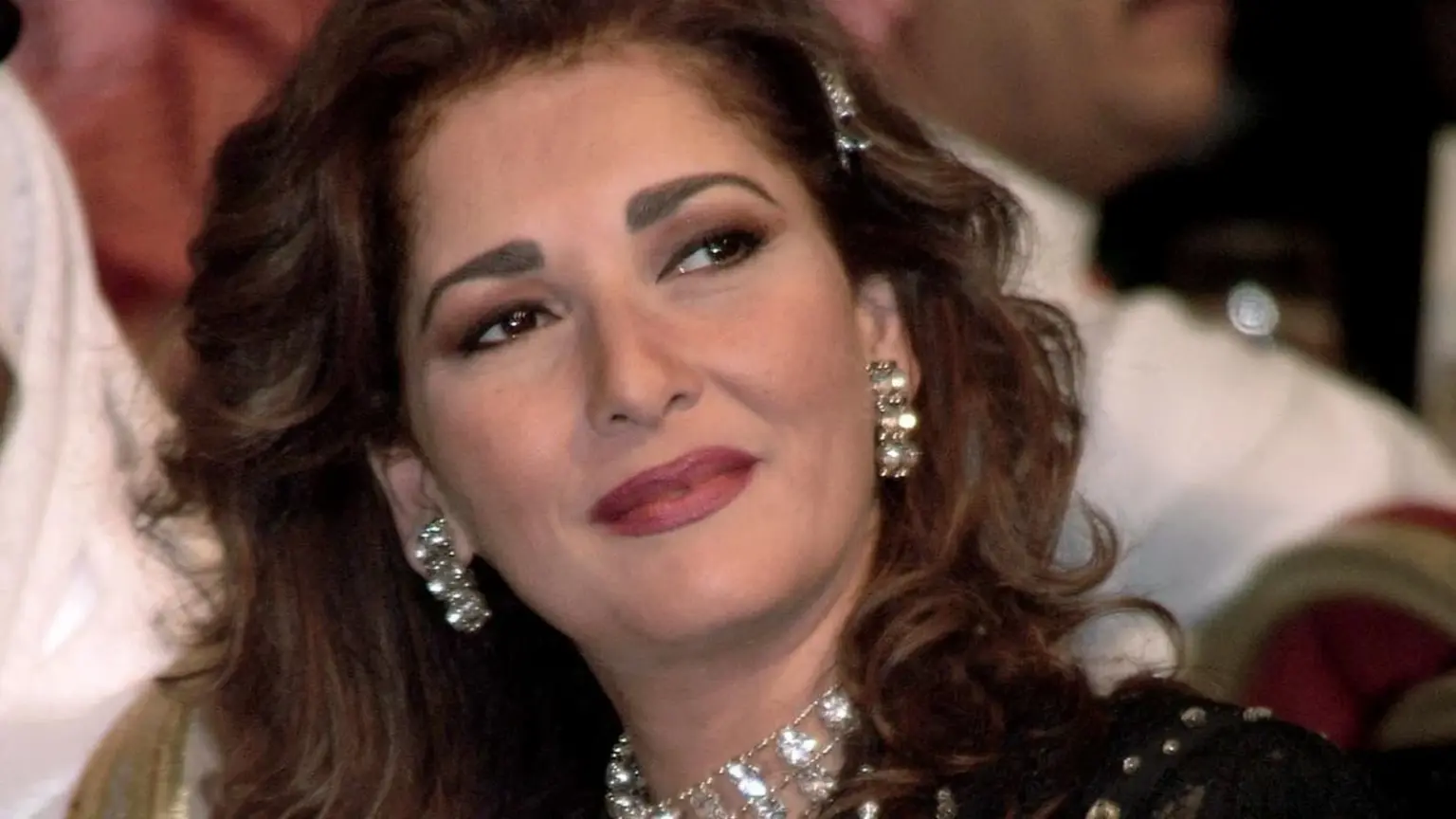 آثار الحكيم تكشف السبب الحقيقي لاعتزالها: «تشبّعت فنّاً» والحجاب ليس مجرد شكل خارجي – أخبار السعودية آثار الحكيم تكشف السبب الحقيقي لاعتزالها: «تشبّعت فنّاً» والحجاب ليس مجرد شكل خارجي - أخبار السعودية