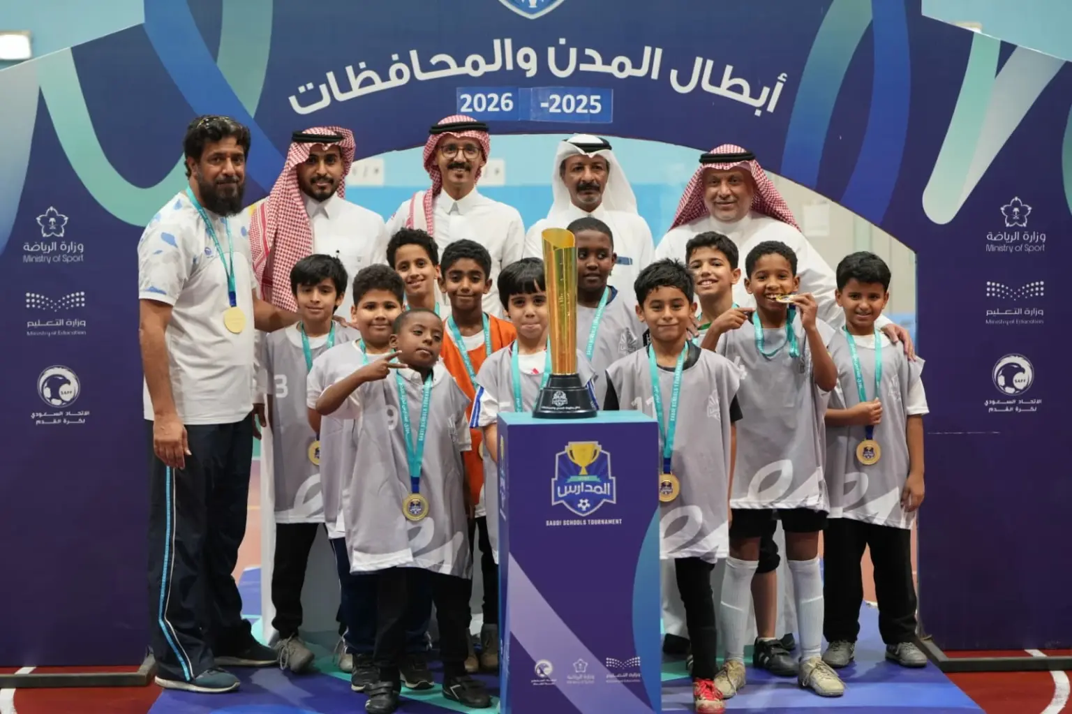 أبطال الحسن بن سفيان يعتلون القمة ويتوجون بلقب دوري المناطق والمحافظات 2026 - أخبار السعودية