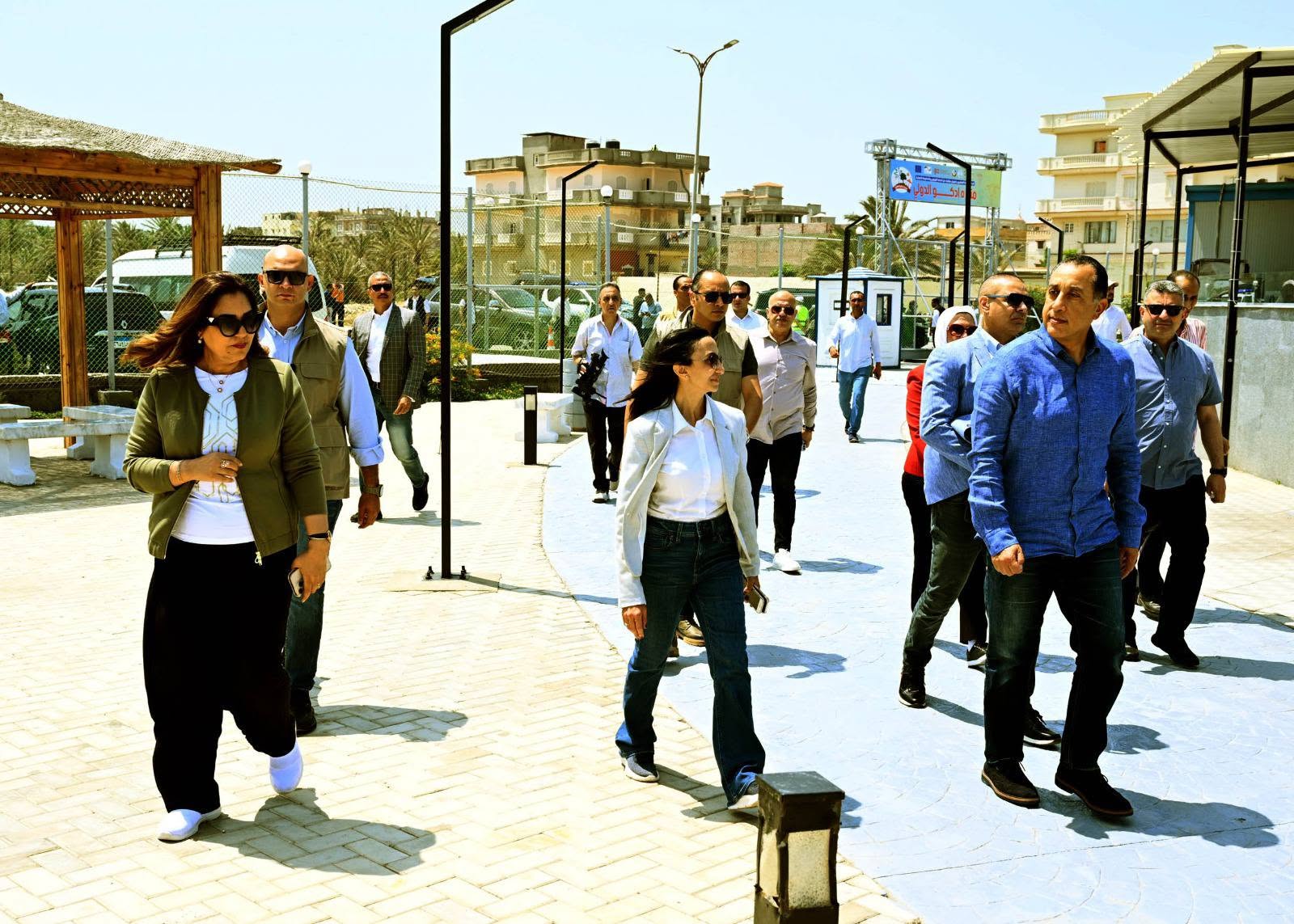 رئيس الوزراء يتفقد عدداً من المشروعات الخدمية والتنموية بمحافظة البحيرة 13-6-2026 (1)