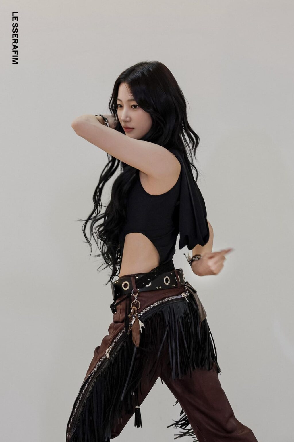 260623 LE SSERAFIM - مهرجان Weverse Con لعام 2026 (رسم مصور - Kazuha، Hong Eunchae & Group)