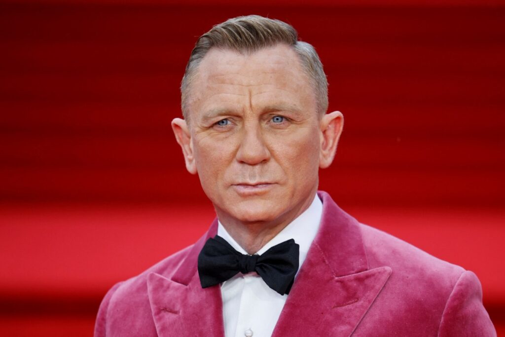 من هو جيمس بوند الجديد؟ أبرز المرشحين لخلافة دانيال كريغ في سباق العميل 007 من هو جيمس بوند الجديد؟ أبرز المرشحين لخلافة دانيال كريغ في سباق العميل 007