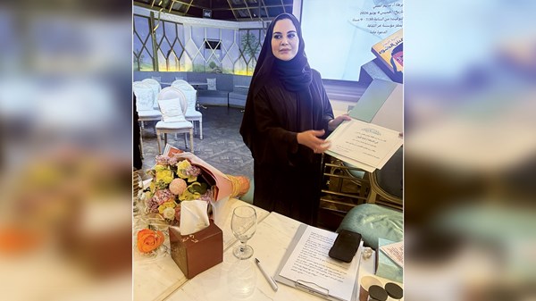 «ملمس الضوء» تطرح أسئلة الذاكرة والبصيرة «ملمس الضوء» تطرح أسئلة الذاكرة والبصيرة