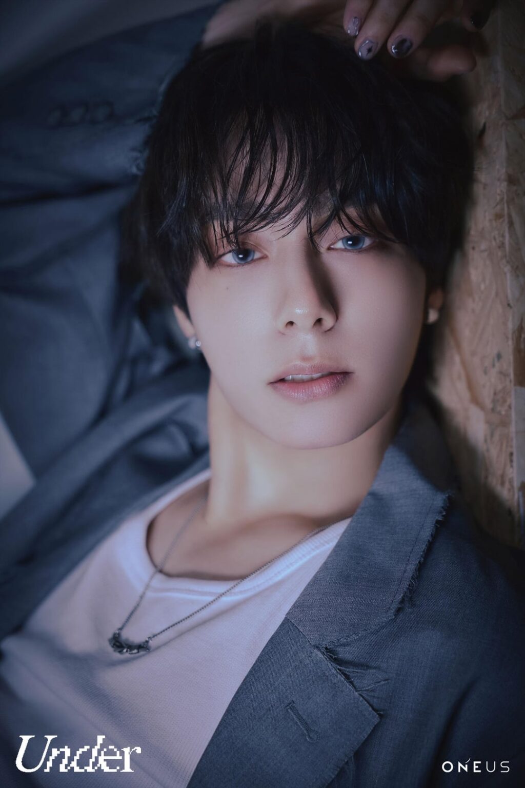 ONEUS - الأغنية المنفردة الخامسة في اليابان "Under" (صورة المفهوم - الإصدار الخاص: Hwanwoong)