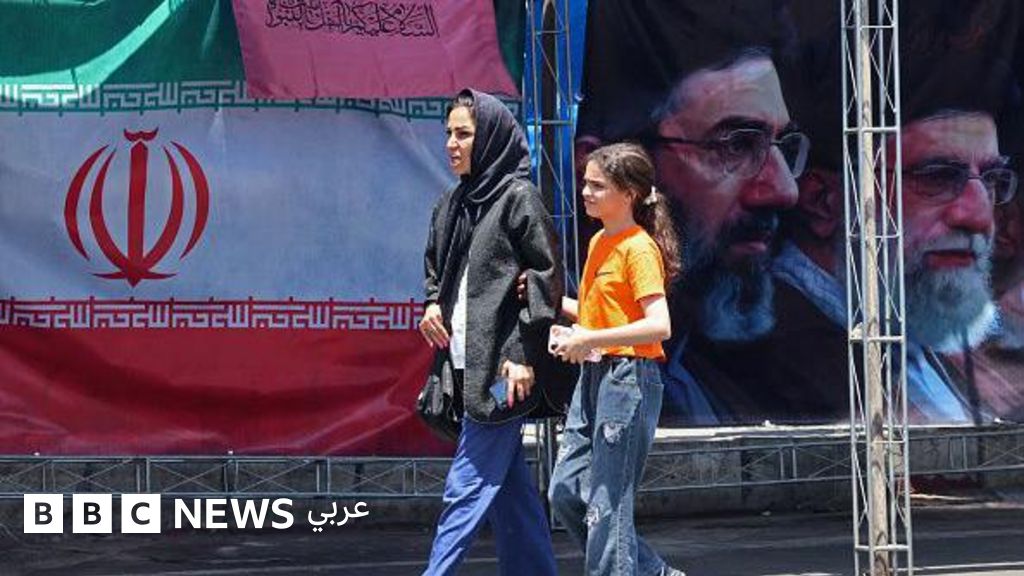ترامب: توقيع اتفاق مع إيران الأحد يليه فتح مضيق هرمز، وطهران تتحفّظ: موعد التوقيع لم يُحسم بعد ترامب: توقيع اتفاق مع إيران الأحد يليه فتح مضيق هرمز، وطهران تتحفّظ: موعد التوقيع لم يُحسم بعد