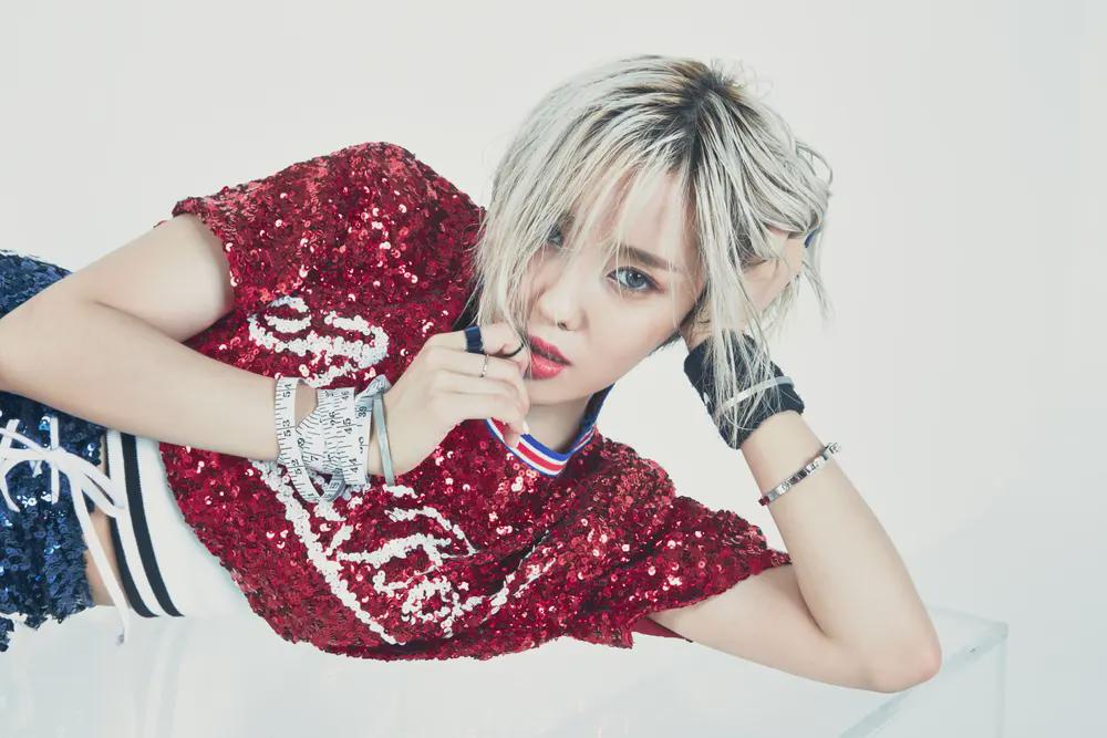 انطلاقة منفردة 12 سعيدة لـ T-ARA Hyomin!