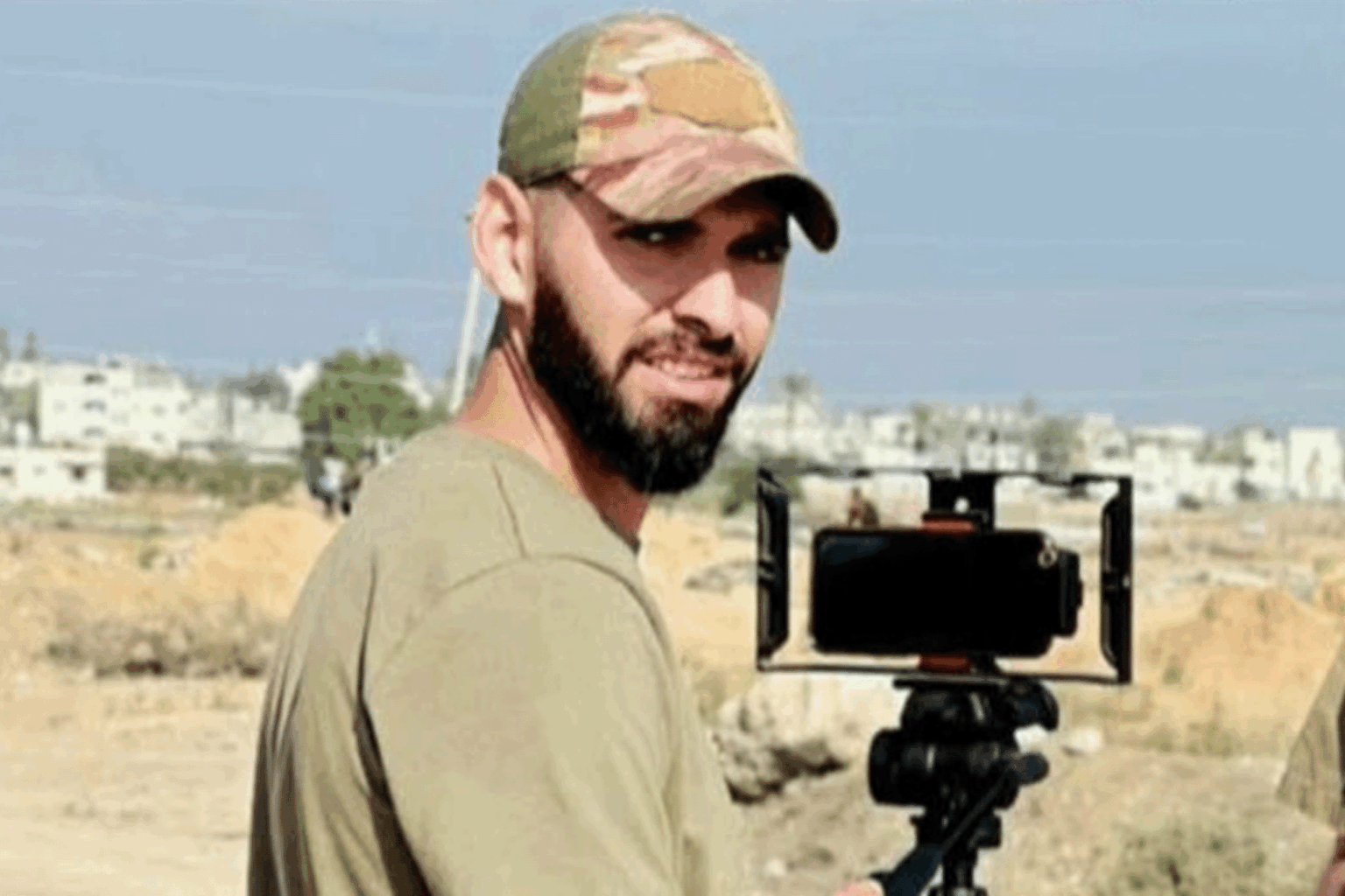 شبكة الجزيرة تدين اغتيال الاحتلال لمصورها أحمد وشاح في غزة | أخبار شبكة الجزيرة تدين اغتيال الاحتلال لمصورها أحمد وشاح في غزة | أخبار