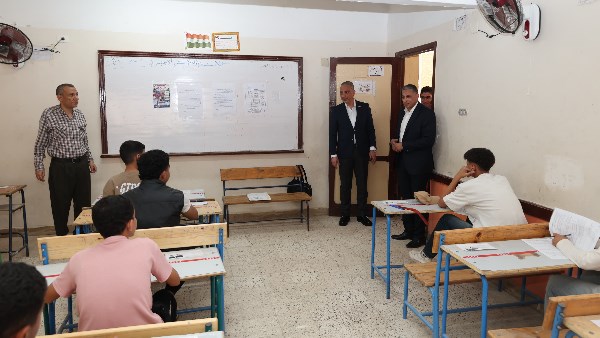 إلغاء امتحان الشهادة الإعدادية لطالبة بالجيزة وإحالة طاقم اللجنة بالكامل للتحقيق إلغاء امتحان الشهادة الإعدادية لطالبة بالجيزة وإحالة طاقم اللجنة بالكامل للتحقيق