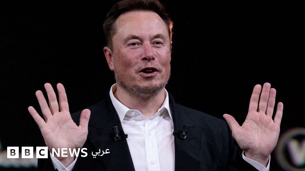إيلون ماسك: تفاعل واسع على مواقع التواصل الاجتماعي مع تصريحات رجل الأعمال الأمريكي حول الشريحة التي “ستجعل الأعمى يُبصر والأخرس يتكلم” إيلون ماسك: تفاعل واسع على مواقع التواصل الاجتماعي مع تصريحات رجل الأعمال الأمريكي حول الشريحة التي "ستجعل الأعمى يُبصر والأخرس يتكلم"