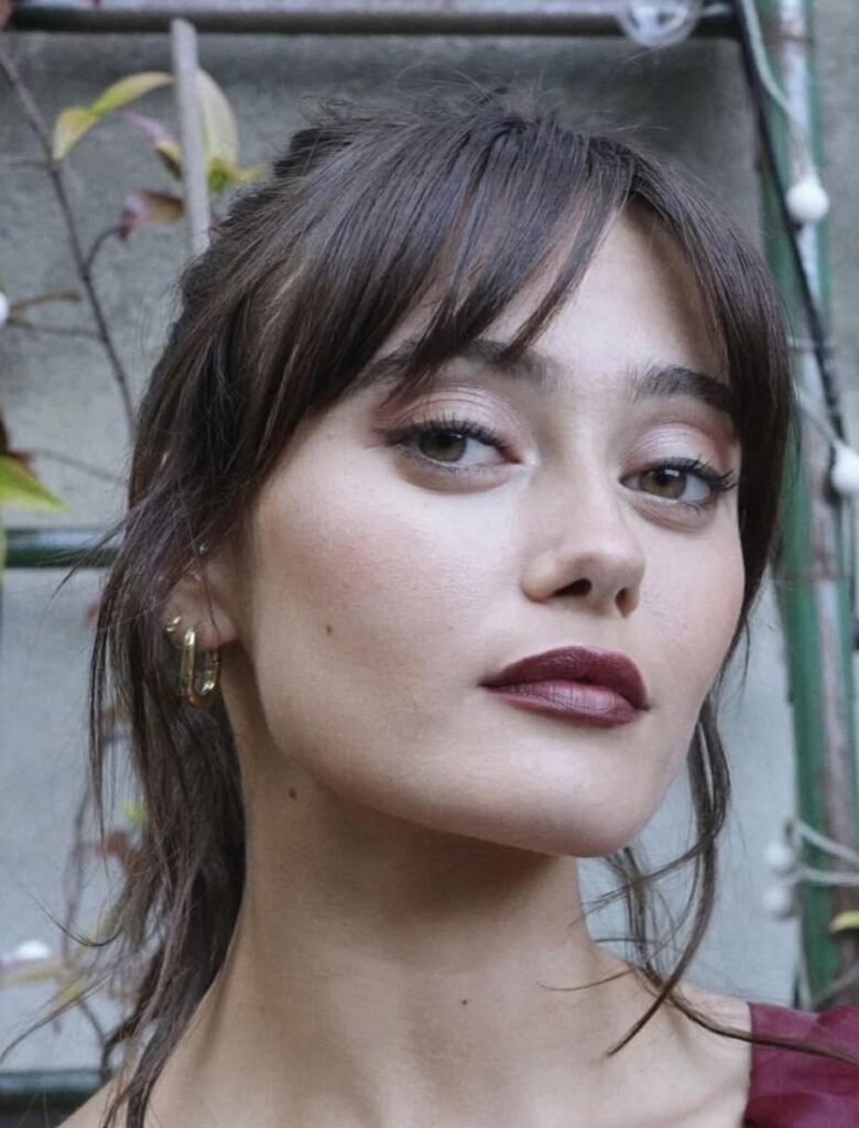 Ella Purnell