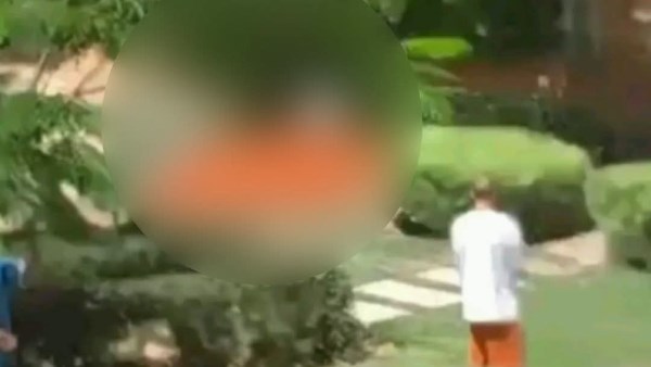 لغز غامض .. الأمن يفحص سقوط جثة فتاة من شرفة بكومبوند شهير بأكتوبر وضبط شابين كانا برفقتها
