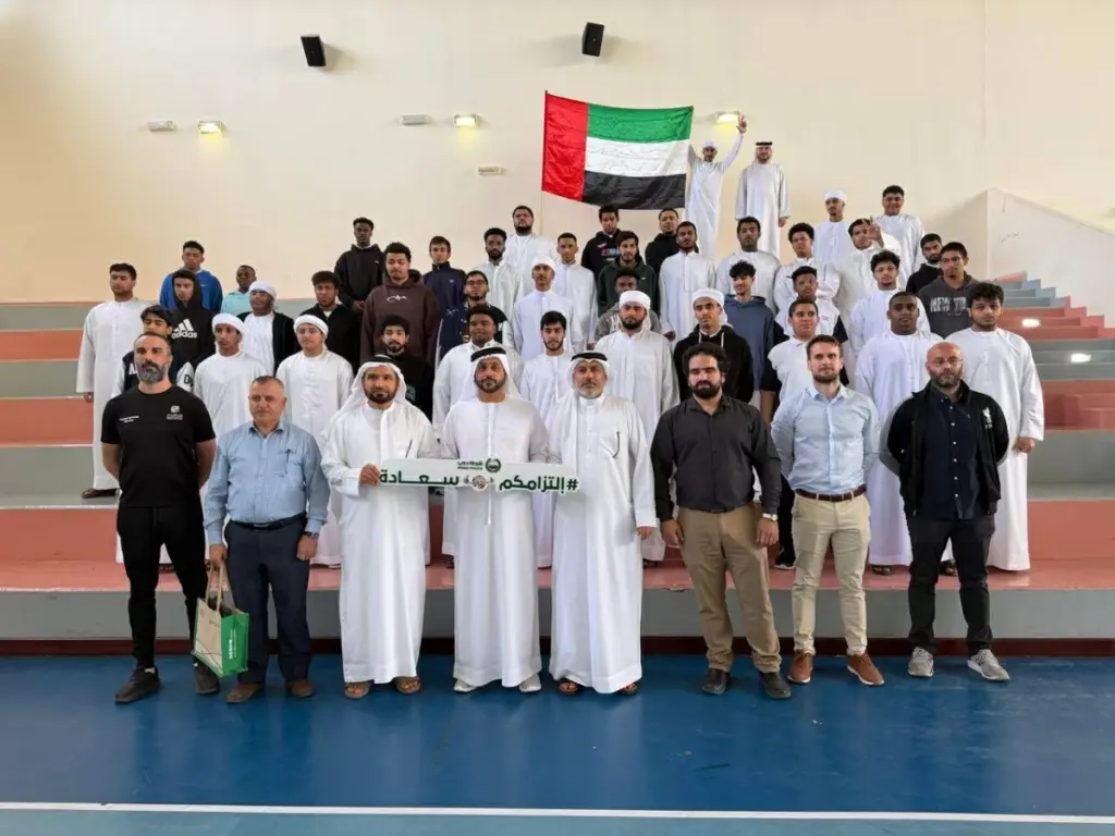 شرطة دبي تُنظم محاضرة توعوية حول الالتزامات الرياضية في الملاعب شرطة دبي تُنظم محاضرة توعوية حول الالتزامات الرياضية في الملاعب