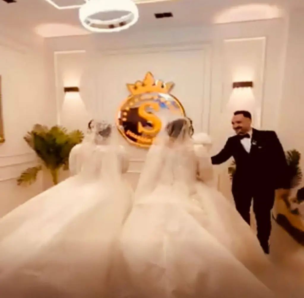 شاب مصري يفشل في تمييز عروسه عن توأمها يوم الزفاف (فيديو) شاب مصري يفشل في تمييز عروسه عن توأمها يوم الزفاف (فيديو)