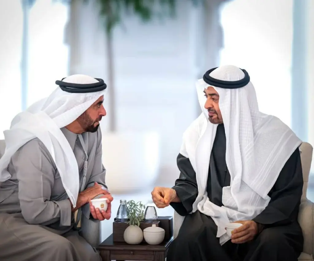 سيف بن زايد: بوخالد.. كبير بين الكبار (فيديو) سيف بن زايد: بوخالد.. كبير بين الكبار (فيديو)