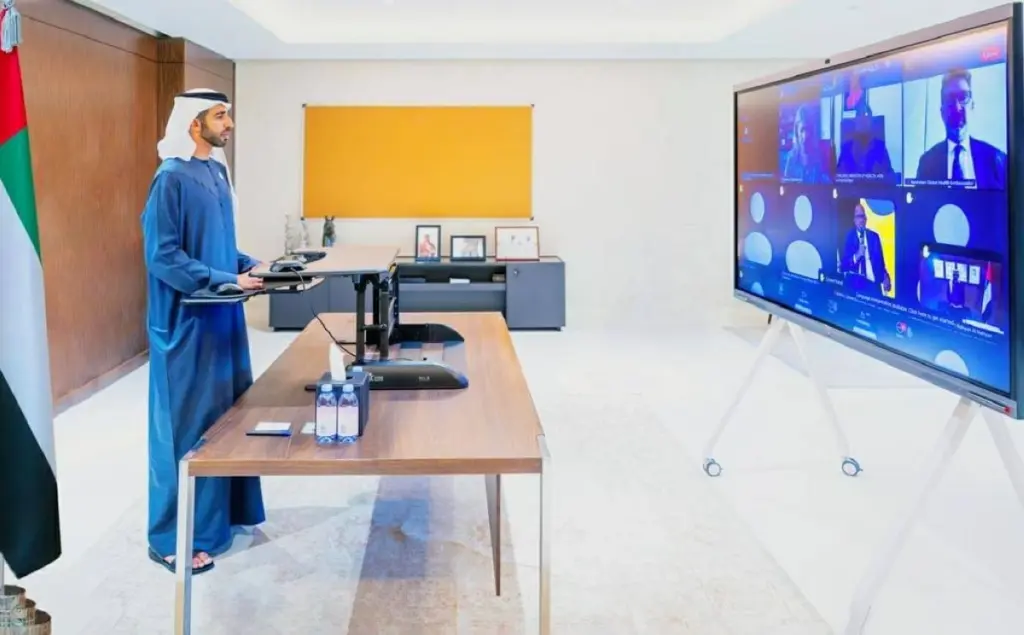 شخبوط بن نهيان: الإمارات تدعمجهود العالم لاحتواء فيروس إيبولا شخبوط بن نهيان: الإمارات تدعمجهود العالم لاحتواء فيروس إيبولا