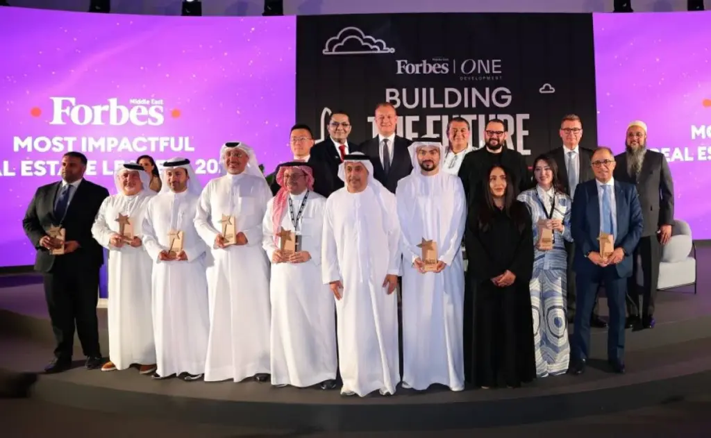أبوظبي تستعرض مستقبل مشاريع البنية التحتية أبوظبي تستعرض مستقبل مشاريع البنية التحتية