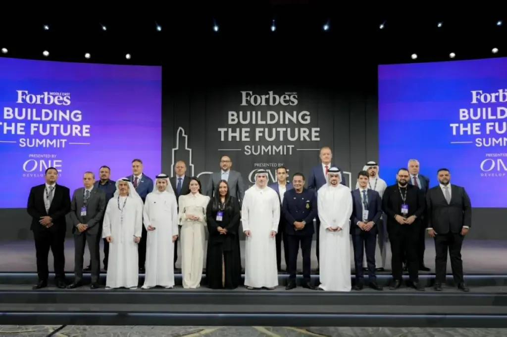 فوربس الشرق الأوسط تختتم قمة «بناء المستقبل» في أبوظبي فوربس الشرق الأوسط تختتم قمة «بناء المستقبل» في أبوظبي