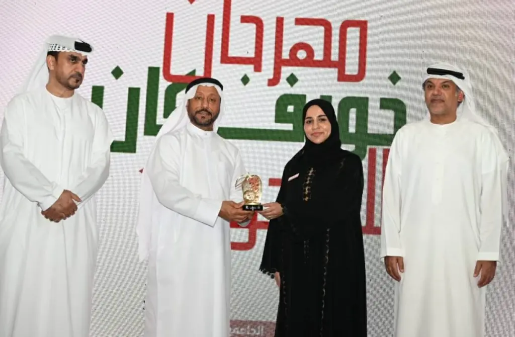 العويس يفتتح مهرجان «خورفكان للمانجو» بمشاركة 55 مزارعاً