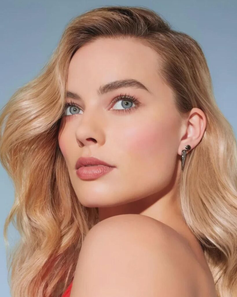 Margot Robbie