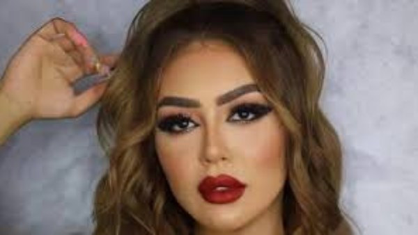 هدير عبد الرازق وأوتاكا أمام المحكمة في تهمة نشر فيديوهات خادشة للحياء هدير عبد الرازق وأوتاكا أمام المحكمة في تهمة نشر فيديوهات خادشة للحياء