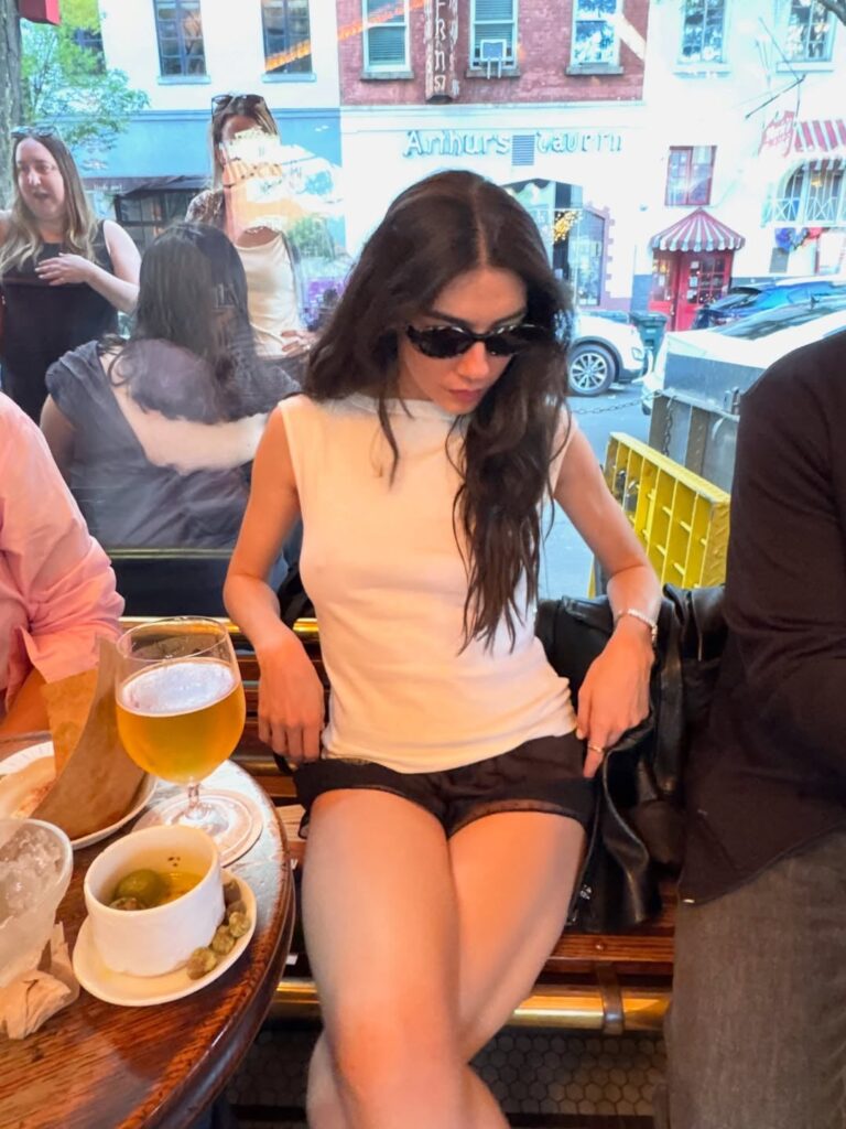 Hazar Ergüçlü