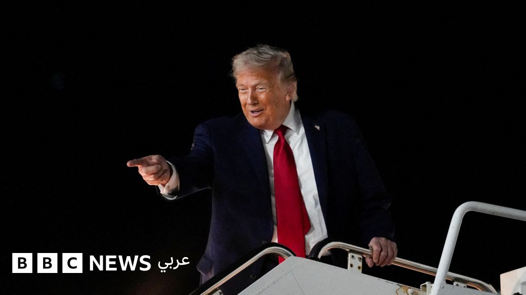 ترامب يتوعد إيران بـ”هجوم شديد” اليوم، ويعلن نجاح “مهمة سرية” لنقل أكثر من 100 مليون برميل نفط عبر مضيق هرمز ترامب يتوعد إيران بـ"هجوم شديد" اليوم، ويعلن نجاح "مهمة سرية" لنقل أكثر من 100 مليون برميل نفط عبر مضيق هرمز