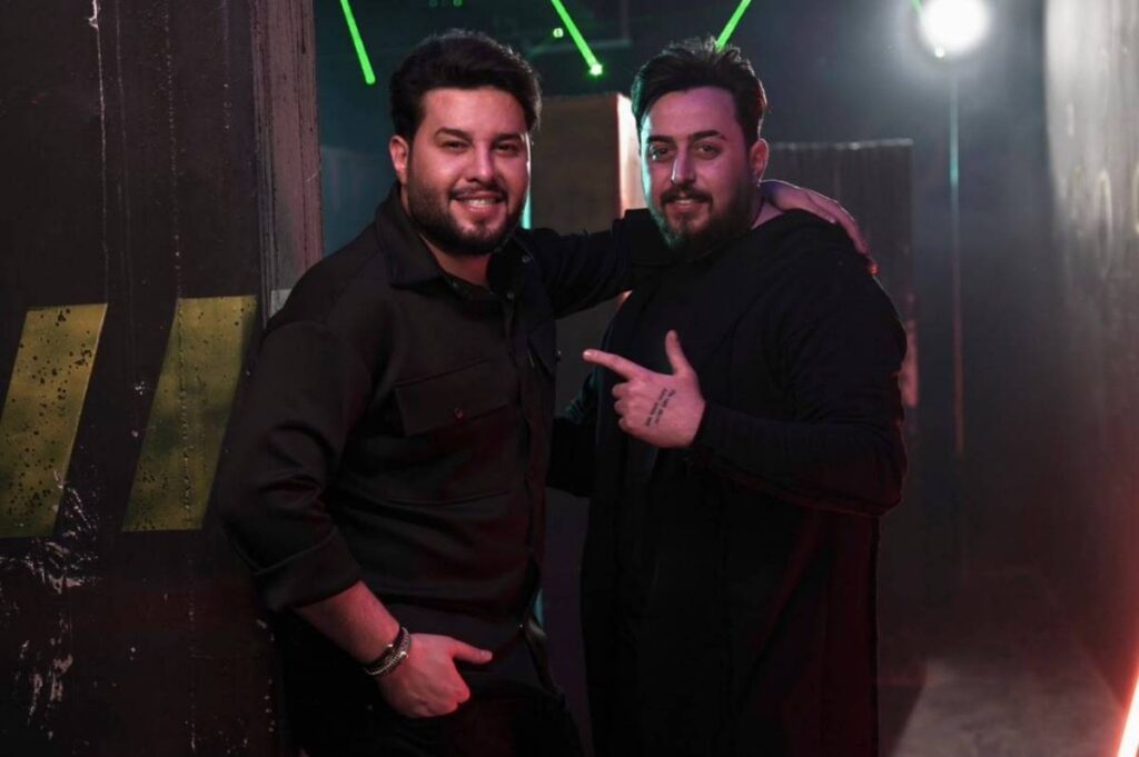 الستايلست مازن البسة يواصل بصمته الفنية في تعاون جديد مع الفنان محمد السالم الستايلست مازن البسة يواصل بصمته الفنية في تعاون جديد مع الفنان محمد السالم