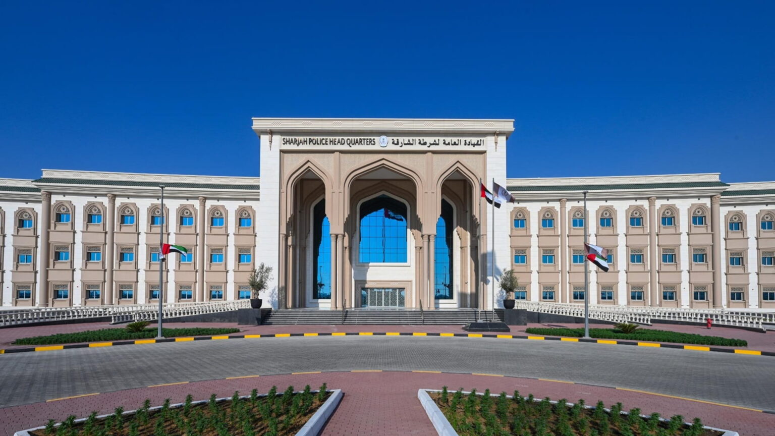 شرطة الشارقة تؤكد نجاح خطتها الأمنية والمرورية خلال عيد الأضحى شرطة الشارقة تؤكد نجاح خطتها الأمنية والمرورية خلال عيد الأضحى
