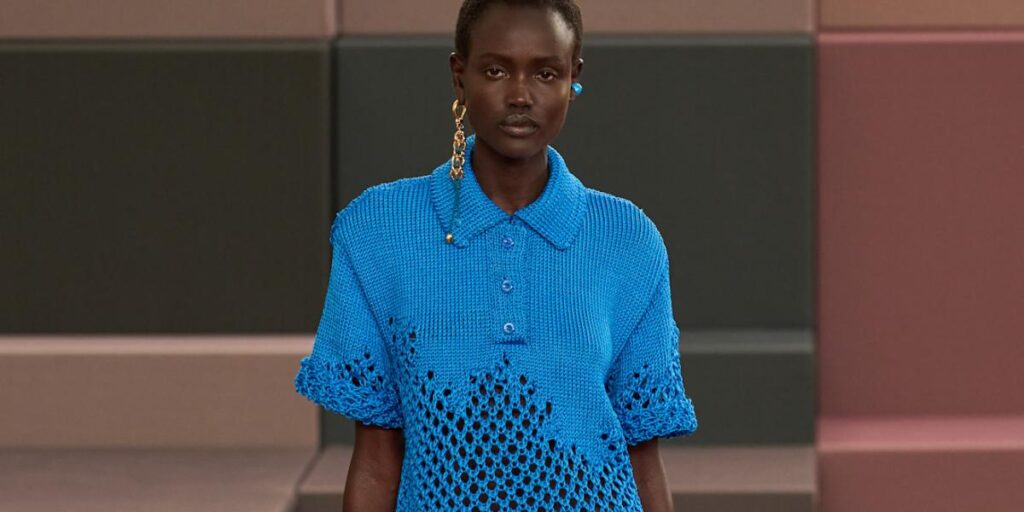 الكروشيه يعود بقوة في صيف 2026 ليعيد تعريف الأناقة العصرية الكروشيه يعود بقوة في صيف 2026 ليعيد تعريف الأناقة العصرية