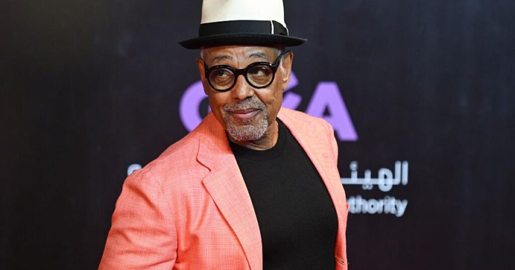 نجم “بريكنغ باد” جيانكارلو إسبوزيتو يعلن إسلامه في السعودية نجم "بريكنغ باد" جيانكارلو إسبوزيتو يعلن إسلامه في السعودية