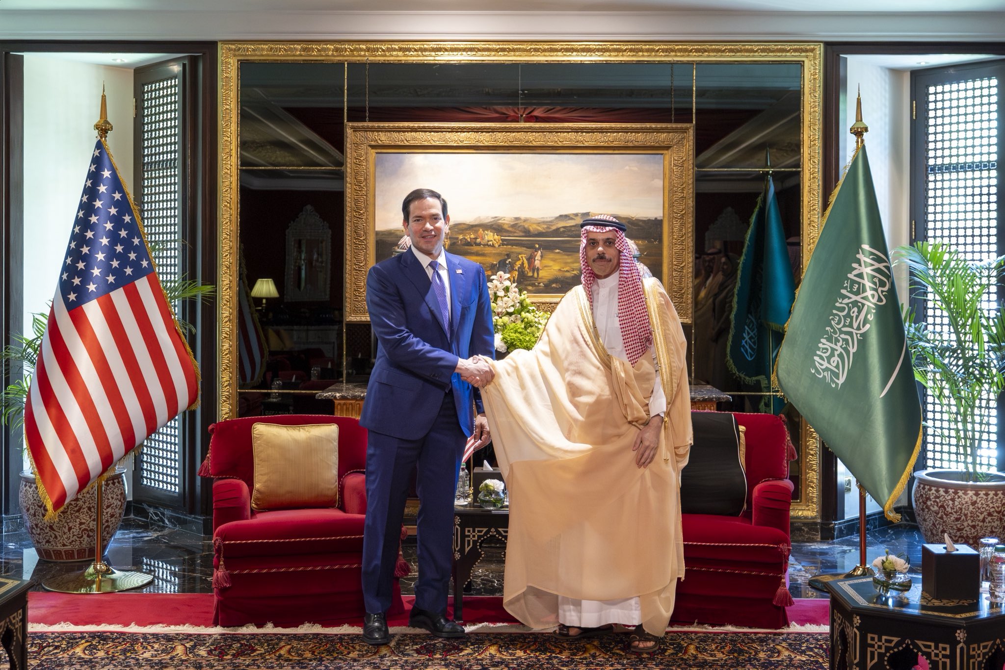 وزير الخارجية السعودي الأمير فيصل بن فرحان ونظيره الأميركي ماركو روبيو (الخارجية السعودية).