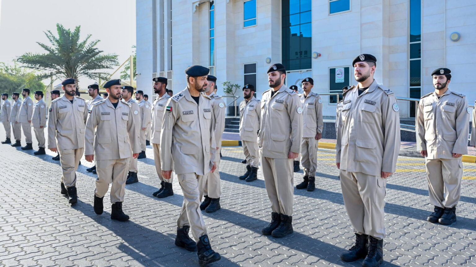 شرطة الشارقة تنفذ جولات تفقدية وتعزز التطوير المؤسسي شرطة الشارقة تنفذ جولات تفقدية وتعزز التطوير المؤسسي