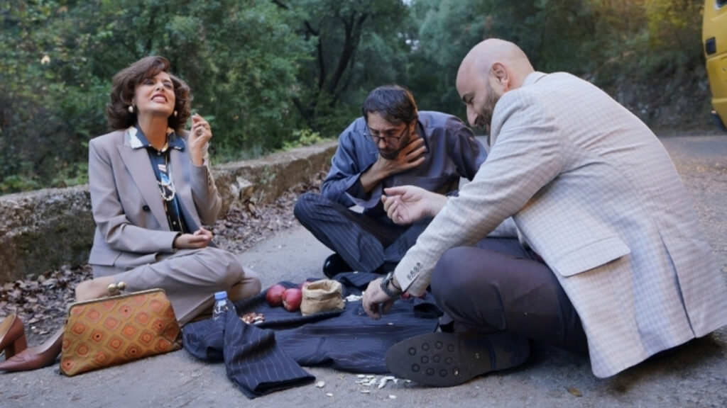 “ما اختلفنا 3”.. عن تفاصيل صمت عنها السوريون طويلًا مشهد من إحدى لوحات مسلسل "ما اختلفنا 3" - 12 آذار 2026 (منصة العربي)